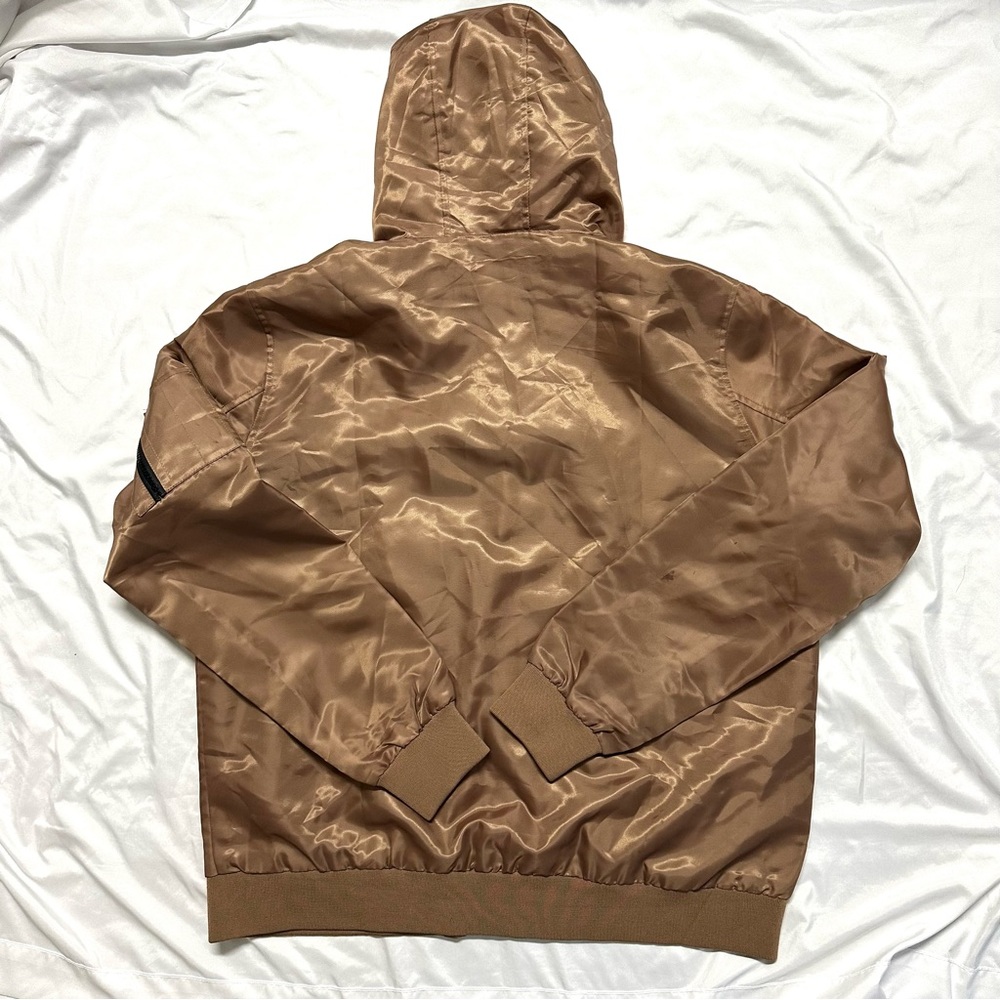 Swiss Cross Windbreaker Large. - Picture 3 of 7